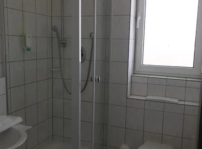 ホテル „zum Raukler“, Hotel, Naehe Der A2, Magdeburg / Hohe Boerde